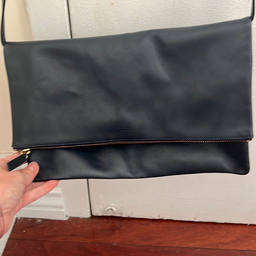 Cross body navy everlane leather bag
